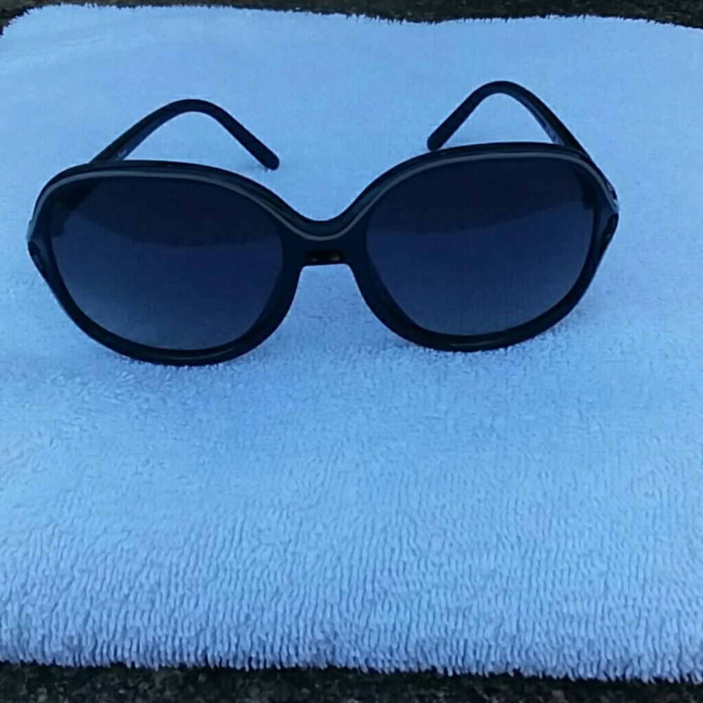 Chloe Sunglasses CL2243 made in France